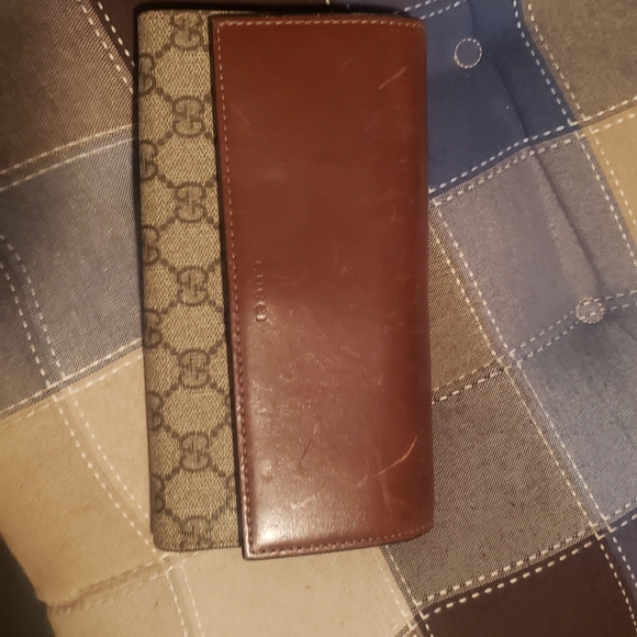 Authentic Gucci purse - Picture 14 of 16